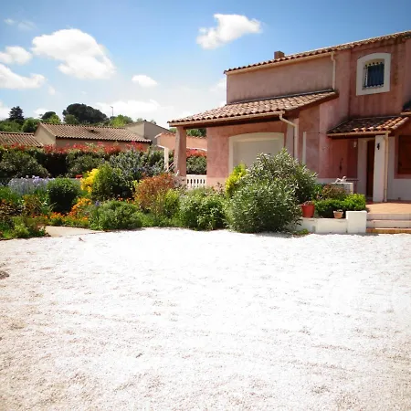 Belle Villa, 5 Chambres A 5 Min, En Voiture, De Villa